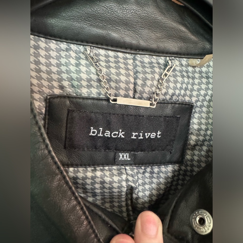 BLACK RIVET WILSONS LEATHER - Picture 2 of 4